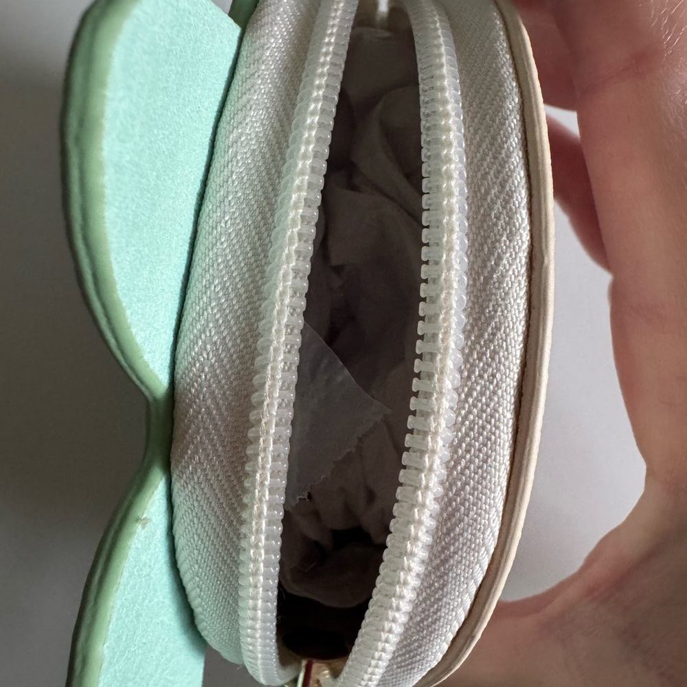 LC Lauren Conrad Vegan Leather Mint Green Turtle Coin Purse - Picture 2 of 8